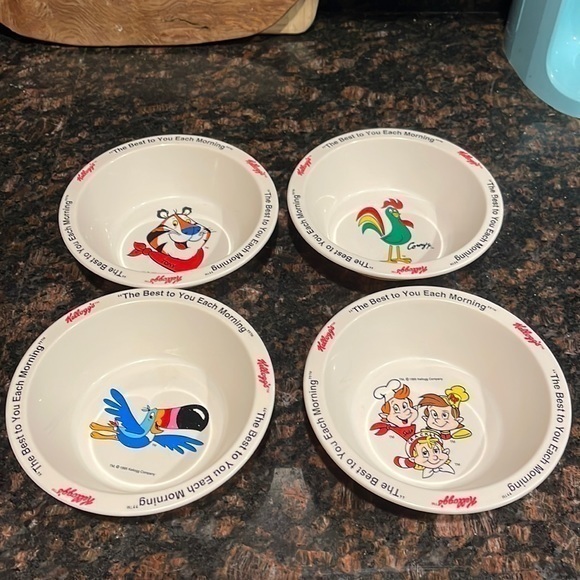 Other - Vintage Kellogg cereal bowls